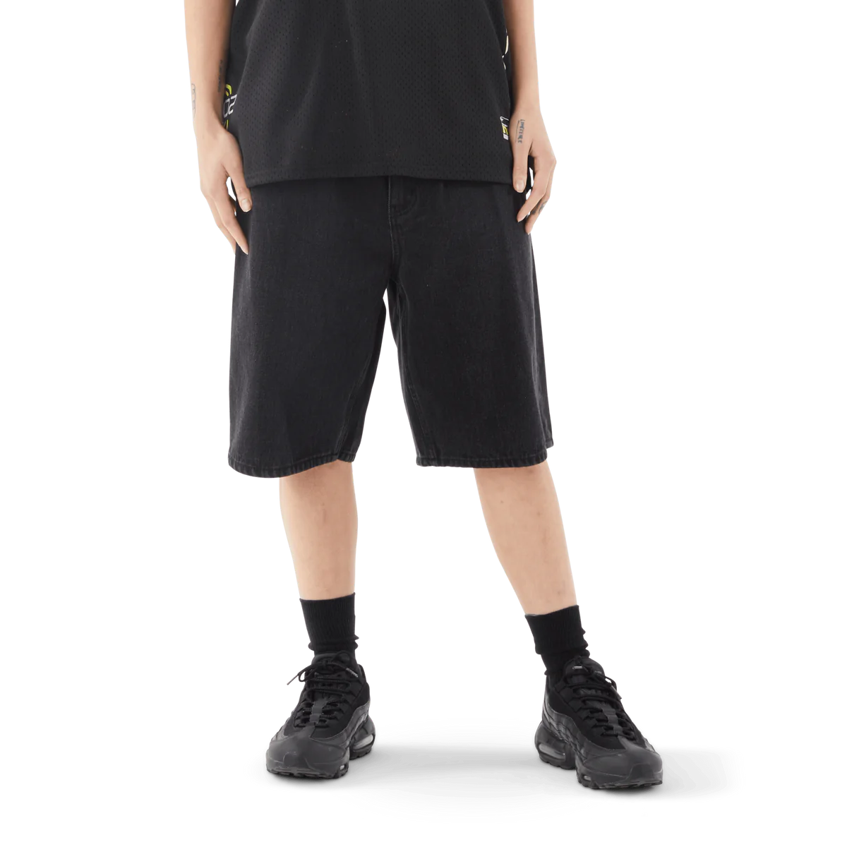 Huf Cromer Short Washed Black
