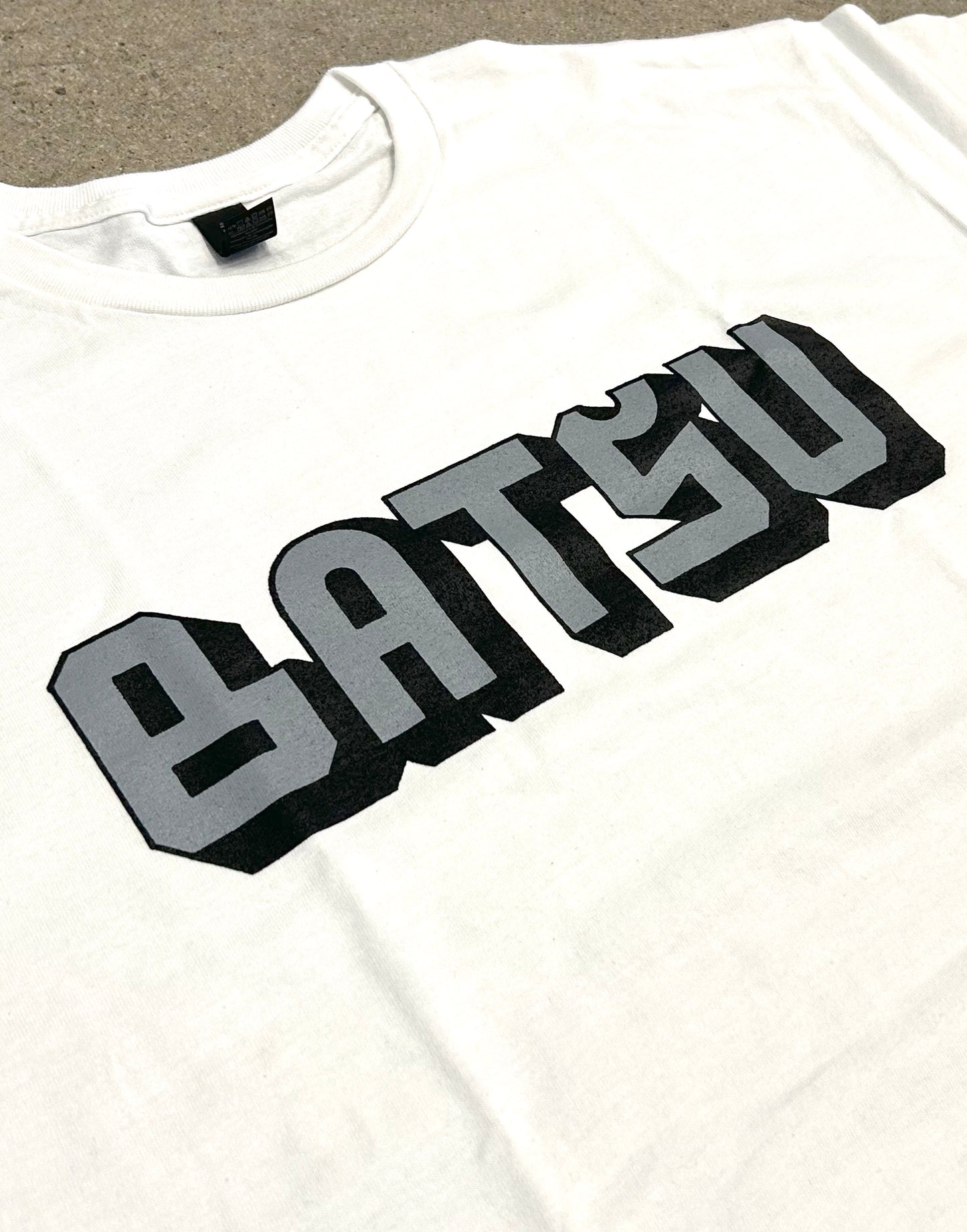 Batsu Curved Gray/Black Logo Tee White