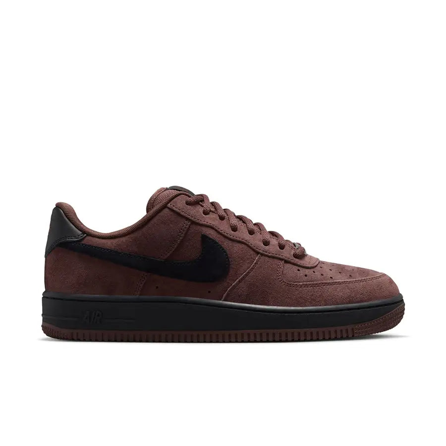 Nike SB Air Force 1 Low: Black/Light Chocolate