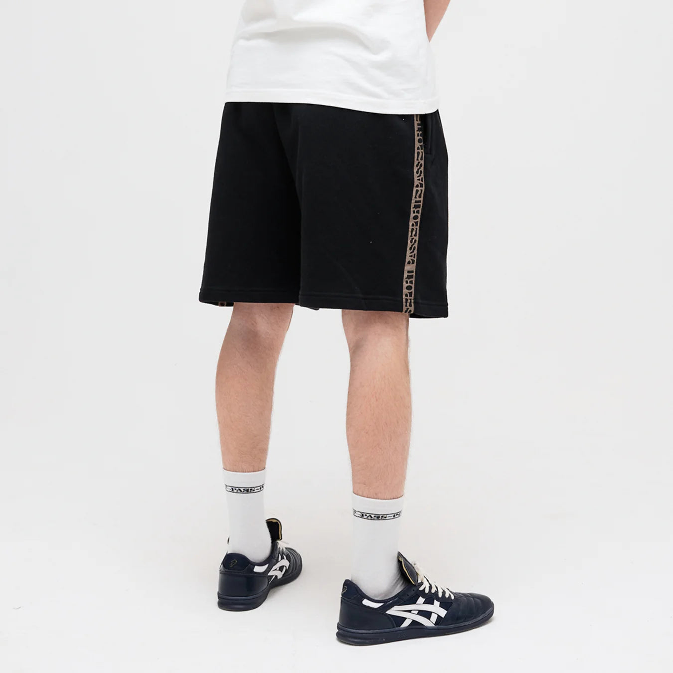 Pass-Port Rough Neg Organic Fleece Short Black