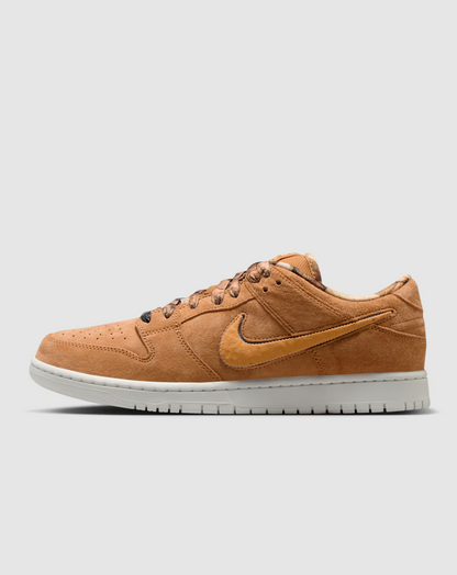 NOTE Manchester x Nike SB Dunk Low