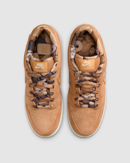 NOTE Manchester x Nike SB Dunk Low